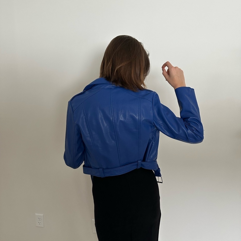 Leather jacket - Picture 2 of 5
